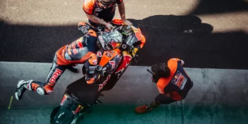 Pedro Acosta shocks the MotoGP world with bold commitment to KTM, dismissing Rossi’s VR46 allure