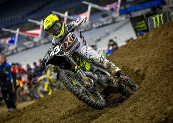 O regresso notável de Austin Forkner: de lesão devastadora a vitórias emocionantes