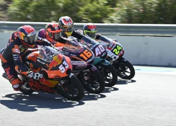 A proposta ousada da Boscoscuro: revolucionar o Moto3 com potentes motores de quatro cilindros 600cc!