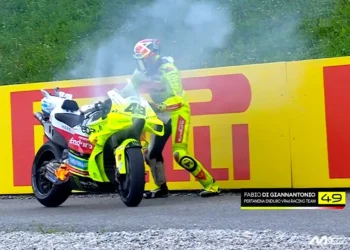 VIDEo – Explosão do motor de Fabio Di Giannantonio em Spielberg lança polémica sobre talento do piloto vs. potência da máquina!