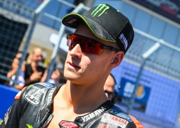 Pesadelo da Yamaha Aprofunda-se: Quartararo em Desespero – “Porque é que estamos sem novas ideias?”
