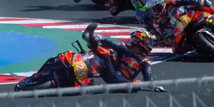 VIDEO – Enea Bastianini e a fuga por um triz: momento arrepiante no GP da Hungria de MotoGP