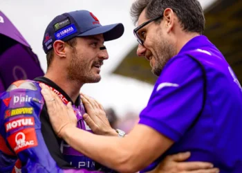 A jogada ousada da Yamaha: Jack Miller garante futuro na Pramac até 2026 em meio a intensa pressão, e Miguel Oliveira está ‘FORA’ da Pramac