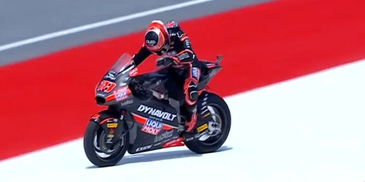 Manuel Gonzalez em Lágrimas: O Acidente do Colega que Arruinou o Seu Sonho no GP da Áustria de Moto2 – Não é uma Pedra no Sapato, mas é quase