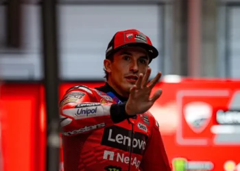 Marc Márquez expõe fraqueza chocante na Ducati Desmosedici no MotoGP da Hungria: revelações imperdíveis!