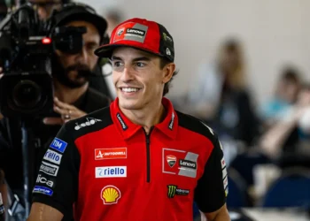 Márquez apela a Bagnaia para recuperar confiança: a batalha pela glória no MotoGP intensifica-se!