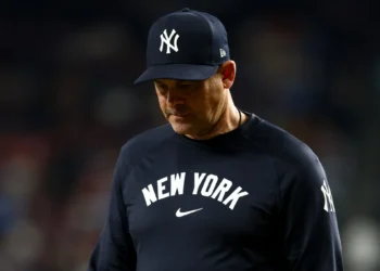 Aaron Boone faces the specter of internal rebellion as Yankees contemplate shining light on hidden managerial gem