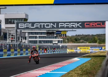 Manuel Gonzalez surpreende fãs do MotoGP: fica no Moto2 para perseguir a glória do título!