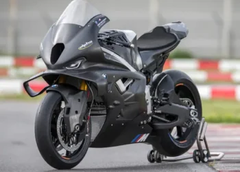 Alpha Racing e BMW M 1000 RR: uma superbike levada ao extremo