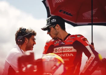 A Montanha-Russa de Joan Mir: Da Glória com a Suzuki às Duras Provas na Honda MotoGP