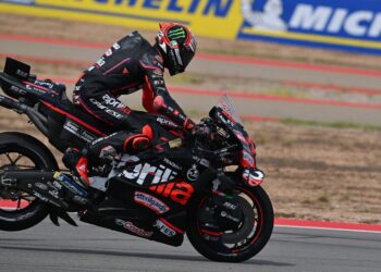 Marco Bezzecchi e a Aprilia prontos para o duelo em Barcelona!