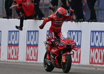 Marc Márquez domina a MotoGP: invencível e com rivalidade familiar ao rubro com o irmão Alex!