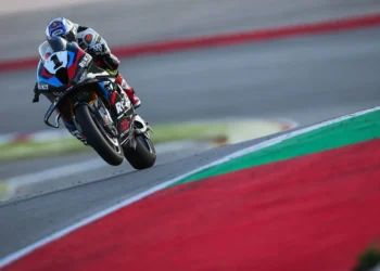 BMW em risco no Mundial de Superbike: será 2026 o fim de uma era?