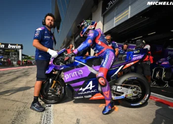 Yamaha estreia V4 em Misano: Jack Miller admite desejo ardente, mas garante — “É impossível pilotá-la agora!”