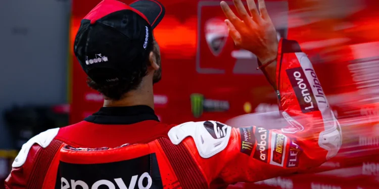 A Batalha de Bagnaia: Agostini Revela a Fúria de Márquez e a Luta pela Glória no MotoGP