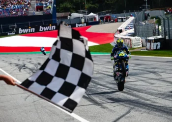 Johann Zarco dá as boas-vindas a Diogo Moreira na LCR: “Pode desafiar-me logo de início!”