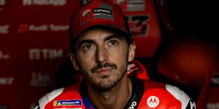 A Declaração Arrojada de Bagnaia: “Preferia Cair se Isso Significasse 11 Vitórias!” – A Jornada de Regresso da Estrela do MotoGP