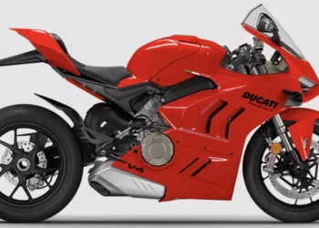 Ducati Panigale V4 e Streetfighter V4 chamadas à oficina devido a risco grave no eixo traseiro
