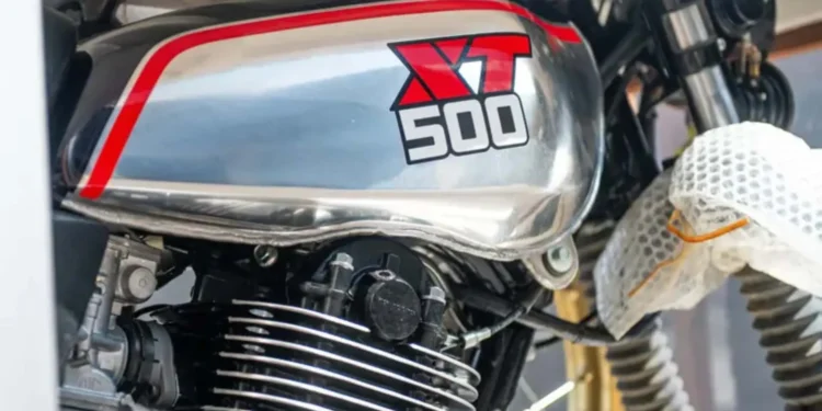 Yamaha XT 500 de 1988 encontrada intacta na sua caixa original vai a leilão