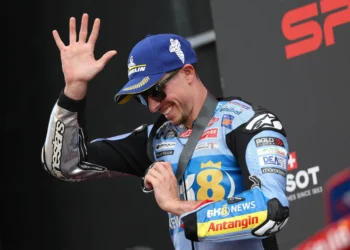 Álex Márquez em tom desafiante: “Quero a Ducati GP26, não um contrato!”