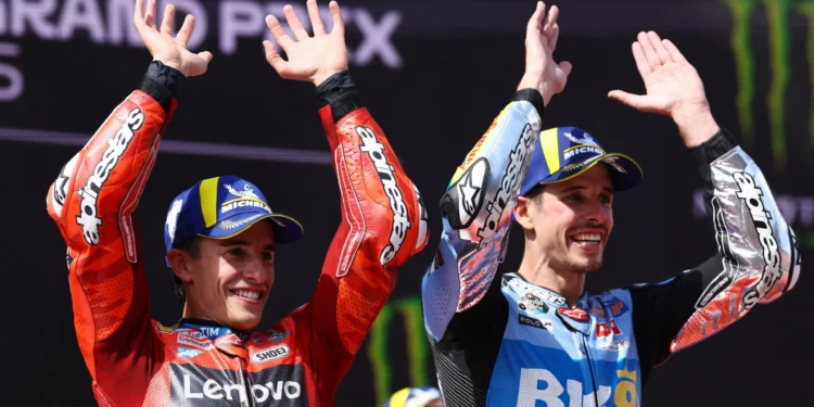 MotoGP 2025 em ebulição: Álex Márquez abala o campeonato e reduz margem de Marc após vitória na Catalunha!