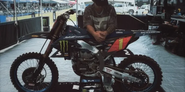 Haiden Deegan Desafia as Probabilidades na Épica Batalha do Campeonato SMX nos Playoffs de St. Louis!