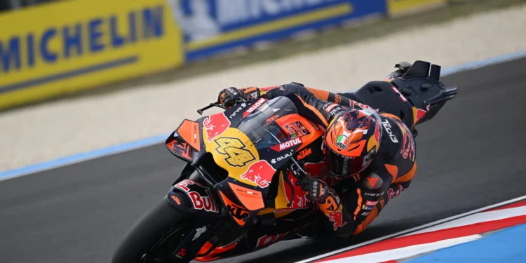 Pol Espargarò surpreende fãs: vai continuar com a KTM apesar dos rumores sobre o SBK!