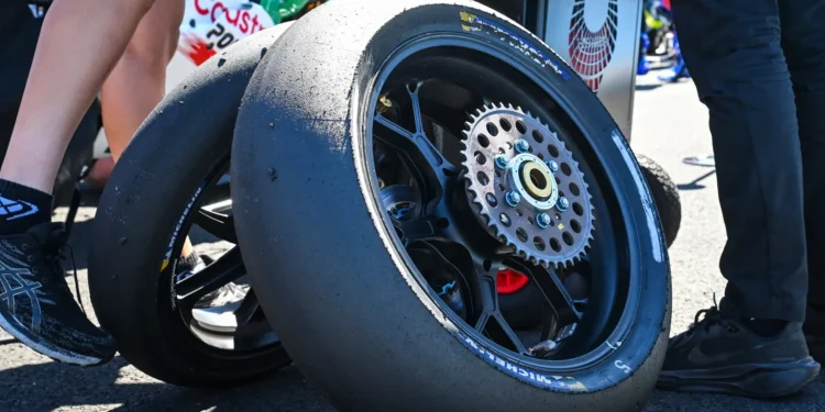 Michelin Apresenta Revolução nos Pneus para o MotoGP de Barcelona: Os Pilotos Estão Prontos?