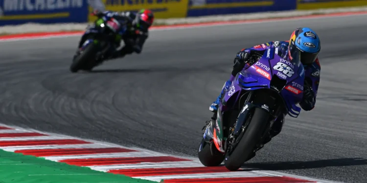 Miguel Oliveira fecha no top-10 na Sprint da Catalunha; tirando partido das várias quedas