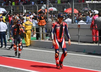 Luca Marini emociona em duelo épico de MotoGP com Zarco: uma corrida de cortar a respiração!