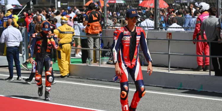 Luca Marini emociona em duelo épico de MotoGP com Zarco: uma corrida de cortar a respiração!
