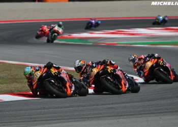 Bastianini revela segredos da KTM: drama em Barcelona e o caminho para o duelo com a Ducati