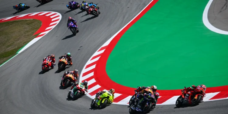 Acosta surpreendido pela força de Quartararo: Montmeló prepara duelo explosivo no MotoGP!