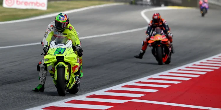 Franco Morbidelli enfrenta penalização chocante em Misano por desobediência imprudente no caos do MotoGP!