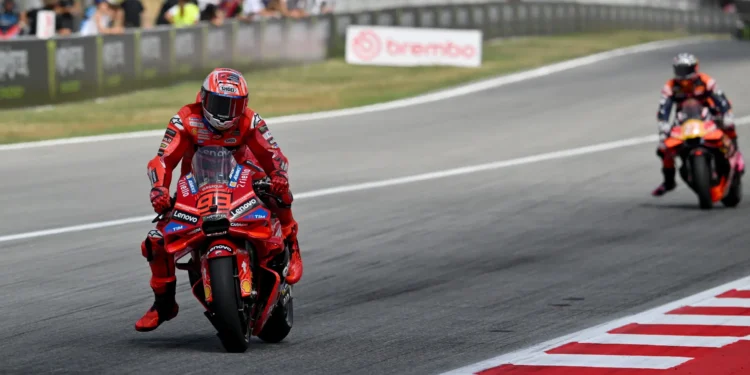 Marc Márquez à beira da glória na MotoGP: os adeptos italianos alguma vez o irão respeitar?