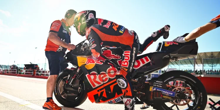 KTM Enfrenta Duro Revés com Acosta a Admitir: “O Nosso Pior Dia Desde o Início dos Bons Resultados!”