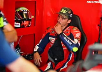 Joan Mir Abandona Surpreendentemente as sessões deste sábado do Grande Prémio de San Marino: Correrá no Domingo?