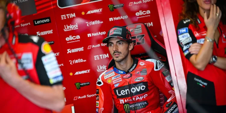 Sonho de Título de Francesco Bagnaia Desfeito: O Colapso na Sprint que Deixou os Fãs em Choque!