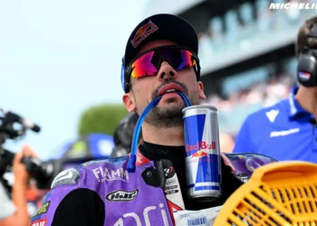 Miguel Oliveira sobre a decisão da Yamaha e os seus recentes resultados: “Frustrante para mim? Acham?” – “Ou para os meus chefes? Não sei. Perguntem-lhes a eles.”