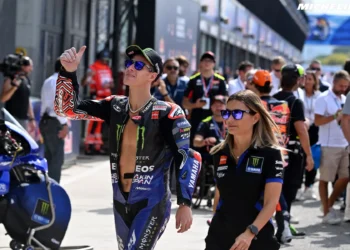 Quartararo Critica Motor V4 da Yamaha: “Continuamos a Enfrentar Grandes Problemas!”