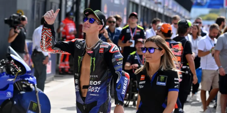 Quartararo Critica Motor V4 da Yamaha: “Continuamos a Enfrentar Grandes Problemas!”