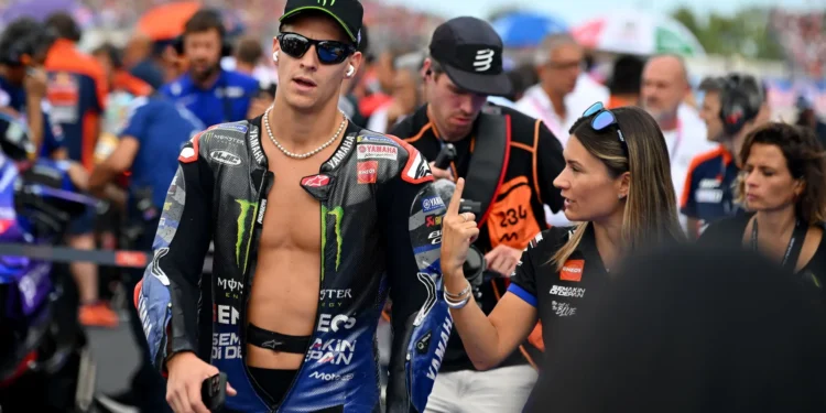 Quartararo Destrói Esperanças: Nova M1 V4 Sofre dos Mesmos Problemas do Antigo Motor em Revelação Chocante!