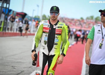 Di Giannantonio Resiste e Brilha: Determinação Inabalável Contra os Desafios do MotoGP!