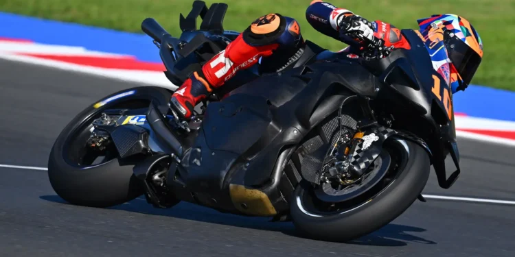 Luca Marini Surpreende a Honda com Velocidade em Curva Imbatível, Enquanto Marc Márquez Continua em Dificuldades!