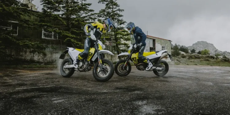 Husqvarna renova as 701 Enduro e 701 Supermoto para 2026