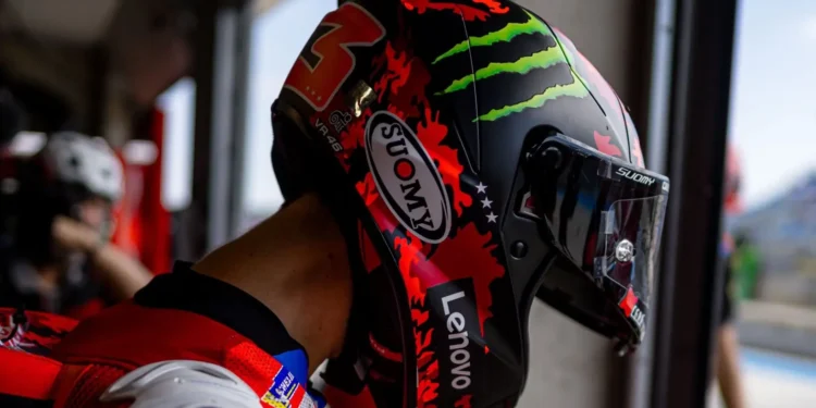A Decisão Chocante de Agostini: Porque Está a Deixar Bagnaia Enfrentar os Seus Demónios Sozinho!