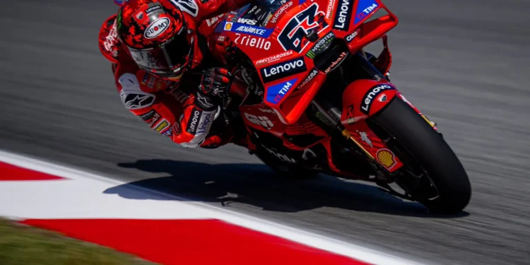 Pecco Bagnaia em choque em Barcelona: campeão em dificuldades questiona o dilema crítico da Ducati no MotoGP