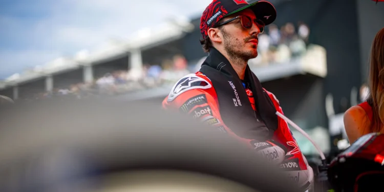 Pesadelo de Sábado para Pecco Bagnaia: “Estou a Perder a Paciência!”