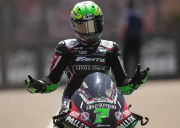 Barry Baltus Renascido das Cinzas: FP1 de Moto2 em Barcelona Aquece o Drama do Campeonato!