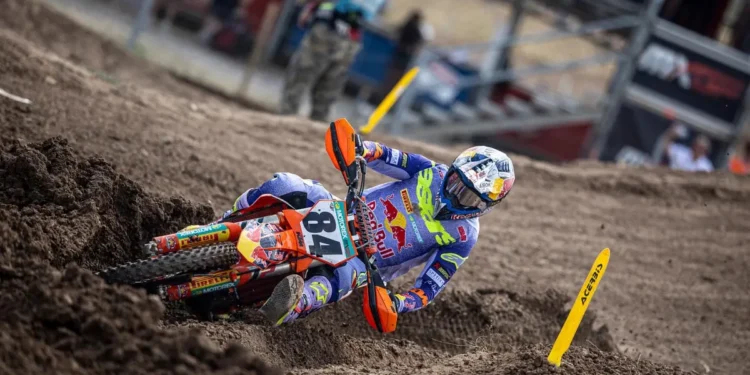 Herlings e Längenfelder dominam o MXGP da Turquia 2025 e deixam tudo em aberto para um duelo épico pelo título!